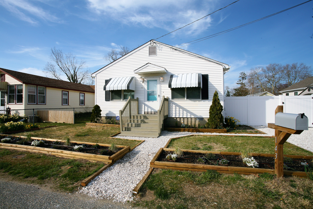 143 W. Bates Avenue — Cape May Rentals